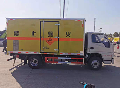 息县爆破器材运输车