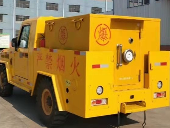 息县凯龙爆破器材运输车：保障爆破任务的安全运行