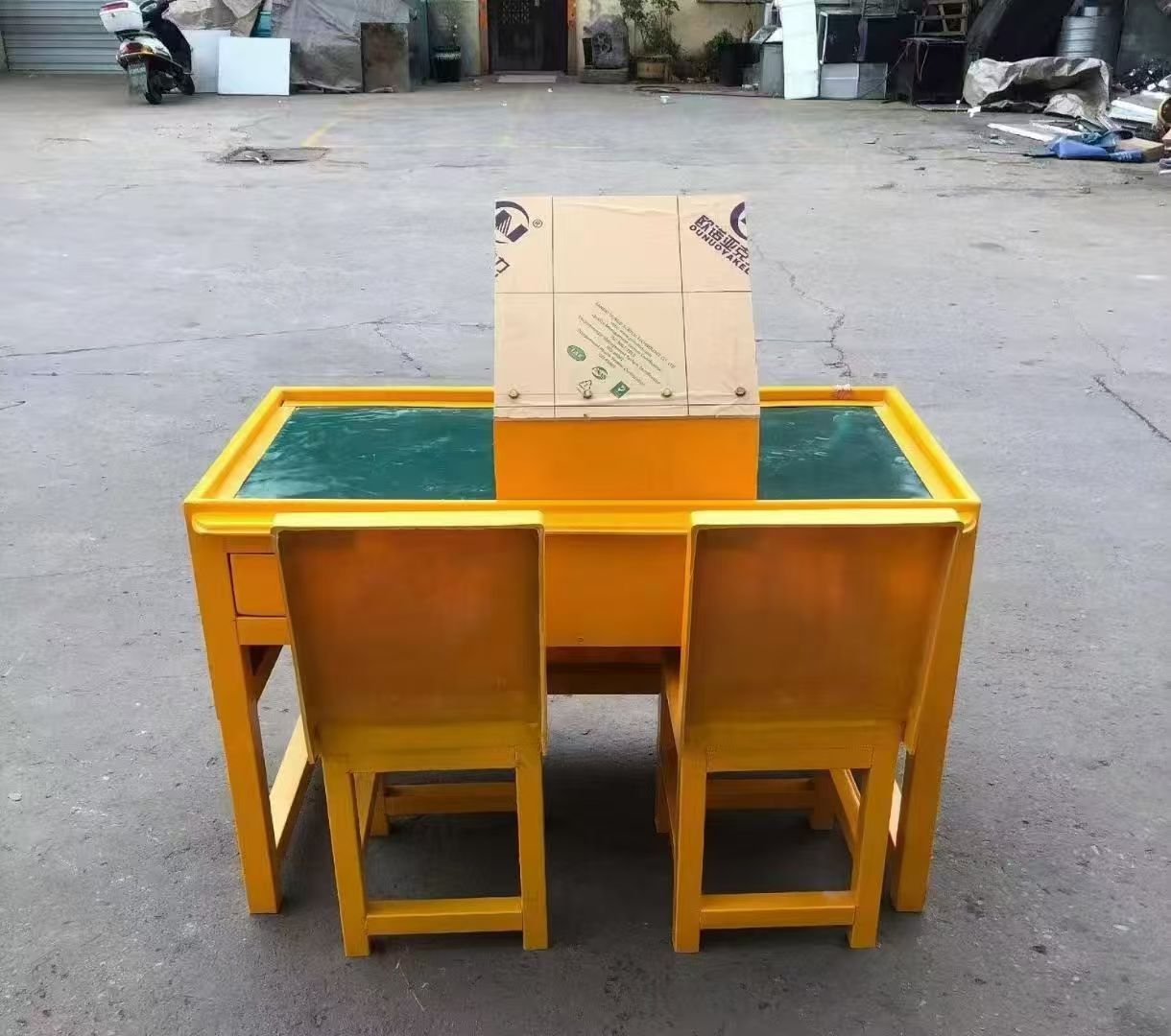 息县防静电导通桌井下煤矿火工品发放桌：危险品流转的安全守护者